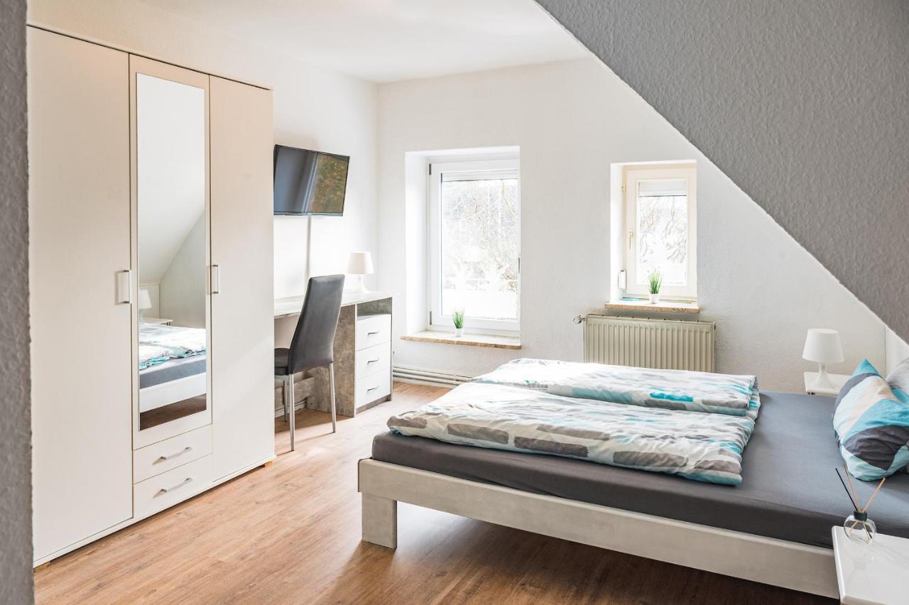 Lilie Inn Pension - 24 Stunden Check In Schneverdingen Eksteriør bilde